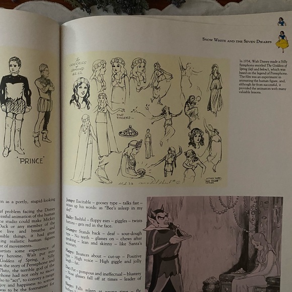 Walt Disney’s Snow White Book - Picture 5 of 8